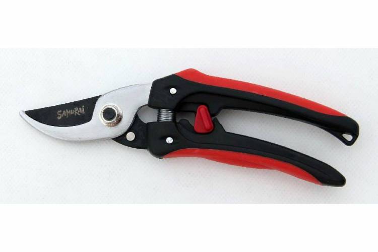 Секатор с тефлоновым лезвием для обрезки веток. L=182 мм SAMURAI IPS-41TP