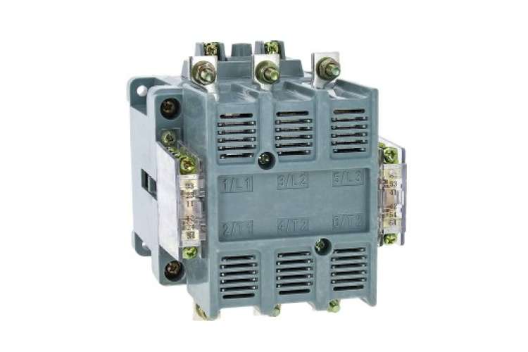 Магнитный пускатель EKF ПМ12-160100 380В 2NC+4NO pm12-160/380 5590790